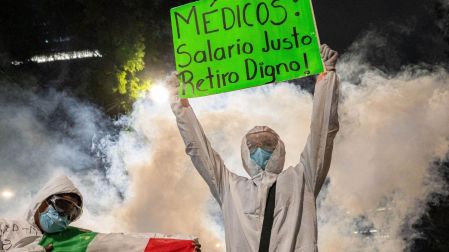 ¿Cuál es el salario de los trabajadores del IMSS en 2026? Esto ganan médicos y enfermeras.
