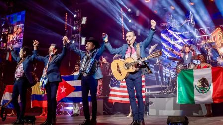 Los Tigres del Norte: Historia