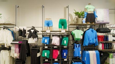 ¿Por qué está en crisis Lululemon? Historia y caída de la marca