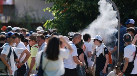 Roland Garros implementó estaciones en donde los aficionados pueden refrescarse.