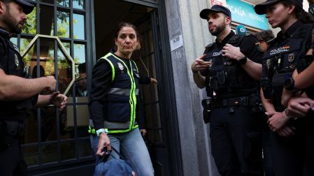 La Audiencia Nacional registró la oficina de Zapatero en Madrid en el marco del caso Plus Ultra.