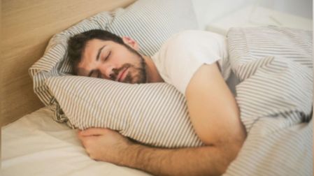 Dormir bien para rendir mejor: productividad, concentración y energía