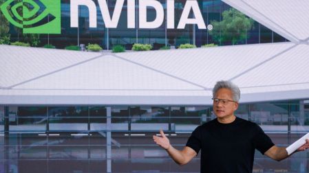 ¿Cuánto cuesta una fábrica de IA? El CEO de Nvidia lo revela.