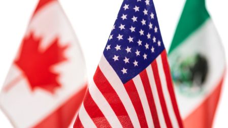 México solicita a EU y Canadá extender el T-MEC por 16 años más.