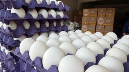 El costo del cono de huevo en la zona central veracruzana disminuyó de un rango de entre 80 y 100 pesos a rondar los 38 y 40 pesos.