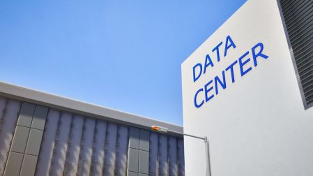 ONU advierte: IA duplicará el consumo de agua y energía en centros de datos.