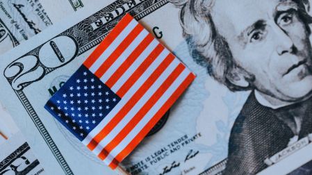 ¿Por qué el peso mexicano podría regresar a los 18 por dólar? Esto dice Bx+