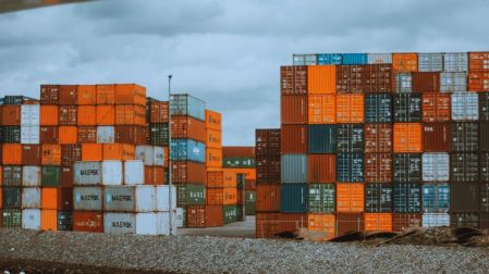 T-MEC libra a México de aranceles de EU: 85% de las exportaciones quedan exentas.