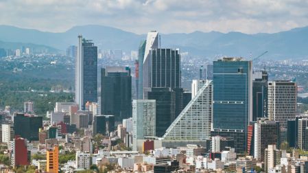 ¿Por qué BX+ prepara un recorte al pronóstico de PIB de México para 2026?