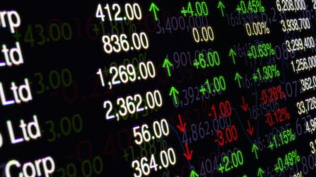 Peso mexicano se fortalece, mientras dólar se debilita por guerra