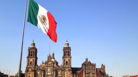 Deuda mantiene nivel moderado, frente a otros países emergentes: Hacienda