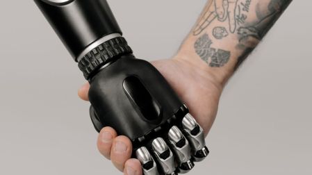 ¿La Inteligencia Artificial pone en riesgo las relaciones humanas? Experto advierte de riesgos