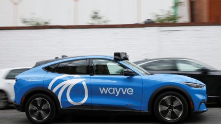 ¿Por qué Uber apresura la entrada de sus primeros robotaxis en Londres?