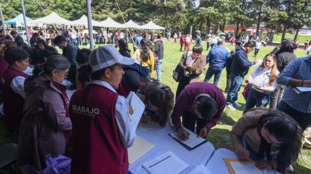Peso de reformas fiscales y laborales frena empleo en pequeñas y medianas empresas