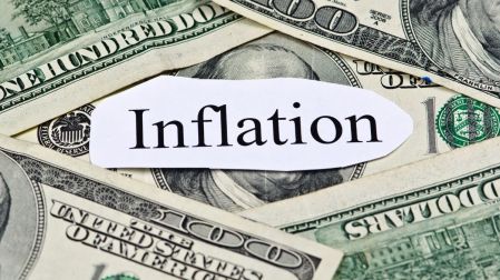 “Me encanta la inflación”, afirma Trump mientras suben los precios por la guerra en Irán.