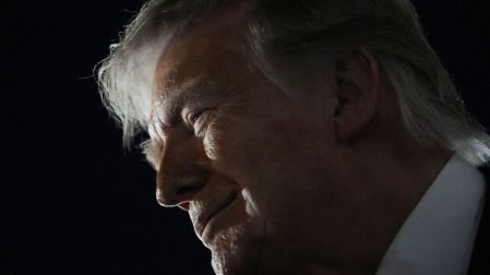 “Me encanta la inflación”, afirma Trump mientras suben los precios por la guerra en Irán.