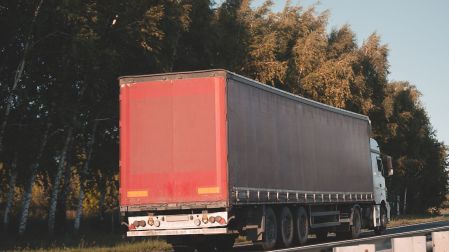 Alerta en el Mundial: aumenta el riesgo de robo al transporte de carga en México.