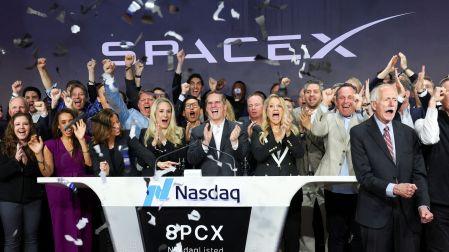 Debut SpaceX: Supera los 2 bdd de valor de mercado y acciones suben un 23%