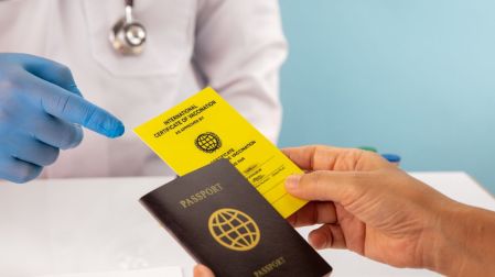 Vacunas para viajar al extranjero mexicanos