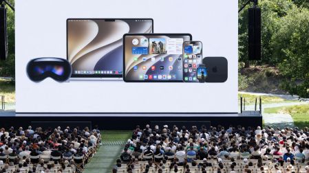 Auge de la IA provocará que suban de precio los iPhone: Tim Cook