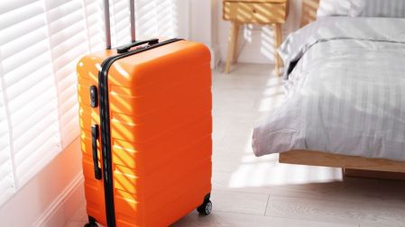 Los consejos que debes seguir si planeas viajar solo este año