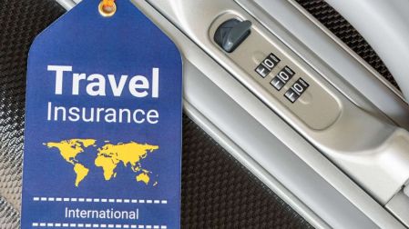 Los consejos que debes seguir si planeas viajar solo este año