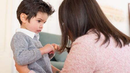¿Cómo manejar los berrinches de un niño de 2 años? Esto recomiendan los especialistas