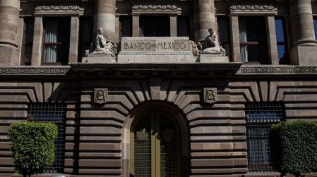 Banxico congelará la tasa de referencia en 6.50% hasta 2027: Encuesta Citi