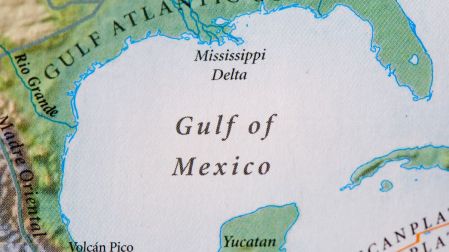 Pemex y Petrobras firman acuerdo para explorar el Golfo de México y elevar producción.