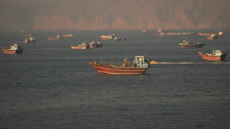 ONU advierte que tomará semanas evacuar a 11 mil marineros atrapados en Ormuz