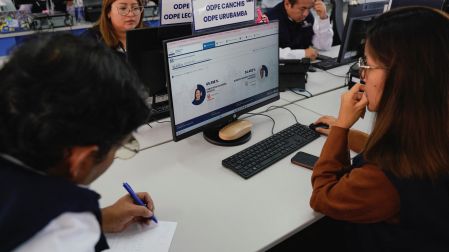 Keiko Fujimori, tras cuatro intentos presidenciales, alcanzó la presidencia de Perú en 2026, consolidando al fujimorismo como fuerza política decisiva.