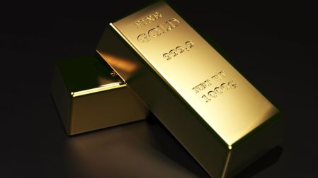 ¿Pierde atractivo? Precio del oro cae más de 25% desde su máximo histórico.