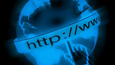 Aumenta la brecha en el uso de internet, alertan expertos.