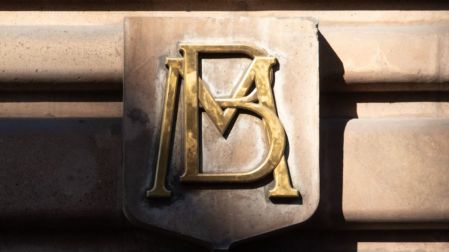 Consumo impulsa demanda de crédito bancario, revela Banxico.