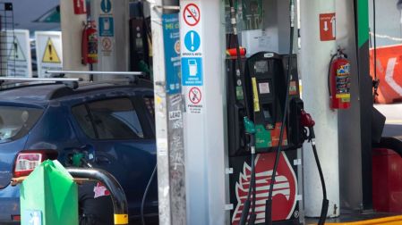Los topes de precios a las gasolinas y diésel podría mantenerse hasta 2027.