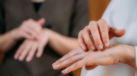 EFT Tapping: terapia de liberación emocional: qué es y por qué es popular