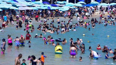 Disminuye la llegada de turistas internacionales a playas de México.