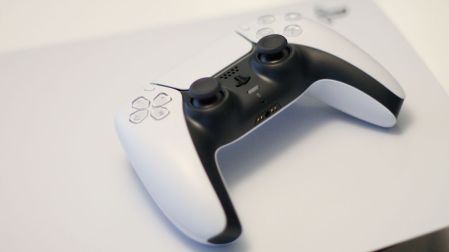 Sony eliminará los juegos físicos de PlayStation; fans amenazan con dejar de apoyar la marca.