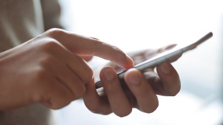 ¿Tu celular está lleno y lento? Esta es la importancia de mantener una buena higiene digital.