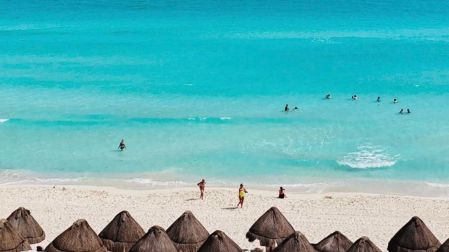 Cancún, lejos de ser la playa del Mundial: cae 13.1% el volumen de pasajeros.