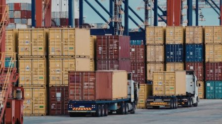 México se consolida como principal socio comercial de EU; exportaciones marcan récord.