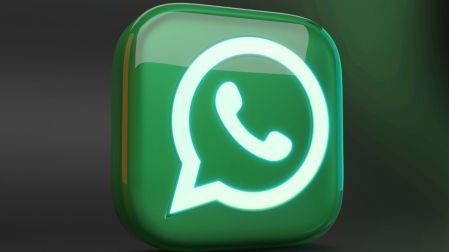 Si WhatsApp cerró tu sesión sin explicación, podría ser una señal de que alguien intentó tomar el control de tu cuenta.