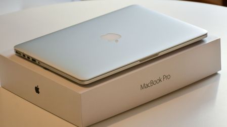 En Amphora Health, la MacBook Pro une salud y tecnología.