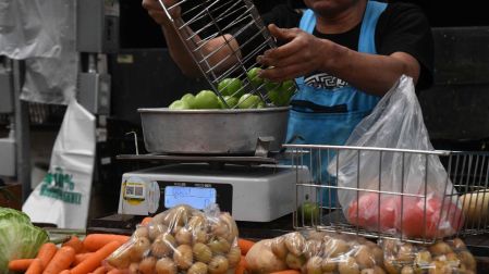 Costo de la Canasta Alimentaria supera los 2,500 pesos; jitomate y papa lideran alzas.