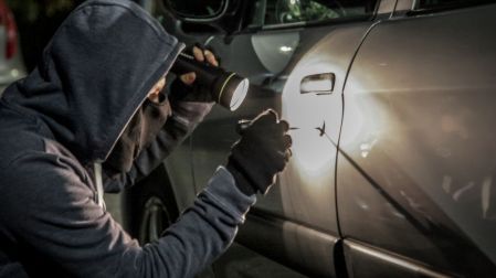 Robo de autos cae de 60 mil a 50 mil unidades, su nivel más bajo en 15 años.