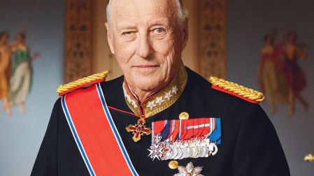 El rey Harald V continúa al frente de la Corona.