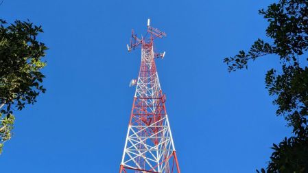 Axtel pide aplazar la licitación de espectro para redes inteligentes, ¿por qué?