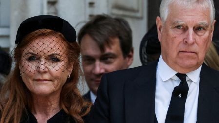 Sarah Ferguson y el príncipe Andrés se divorciaron, pero conservaron durante años una relación especialmente cercana.