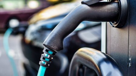 México supera los 60 mil puntos de recarga para vehículos eléctricos e híbridos.