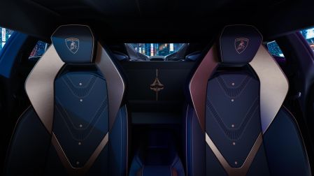 El Lamborgini Revuelto Impavido tiene detalles especiales en diversas partes del deportivo.